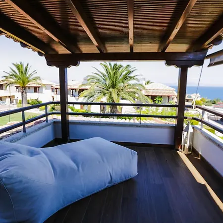 Porto Thea In *