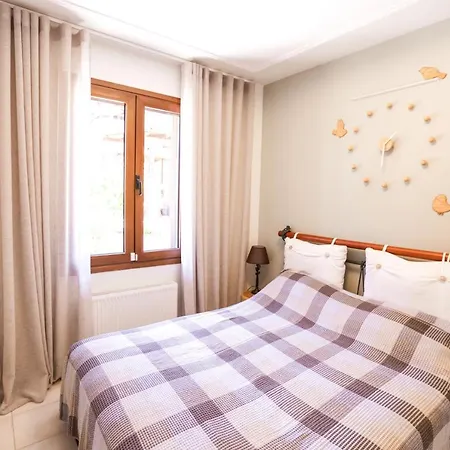 Porto Thea In *