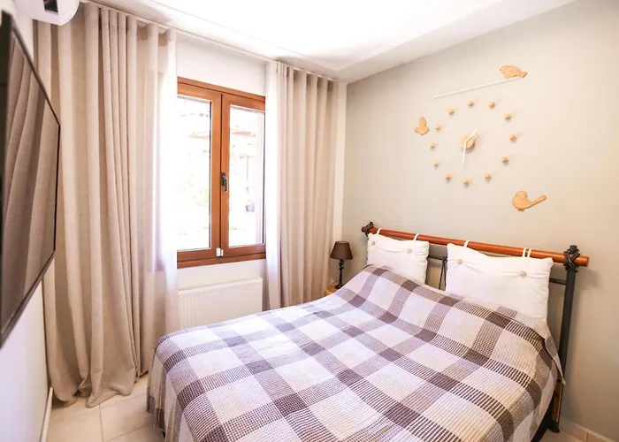 Porto Thea In *